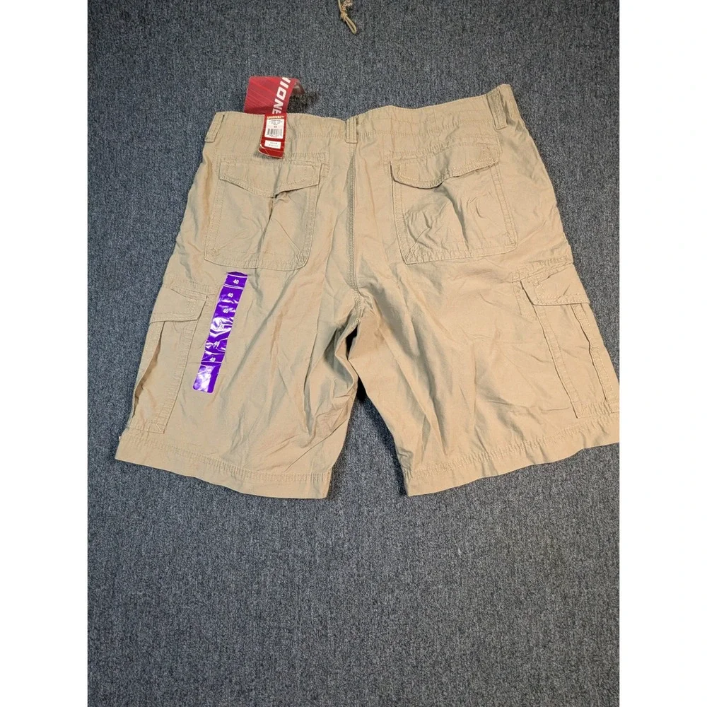Unionbay Mens Cargo Shorts Grain Khaki Tan Cotton Y188Z36 Size 40 NWT